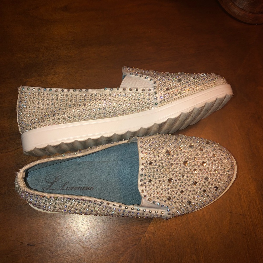 Shoes - Picture 4 of 6